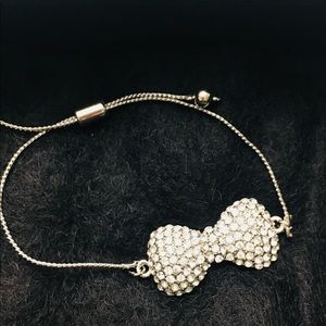 Beautiful Rhinestone Bow bracelet in silver tone